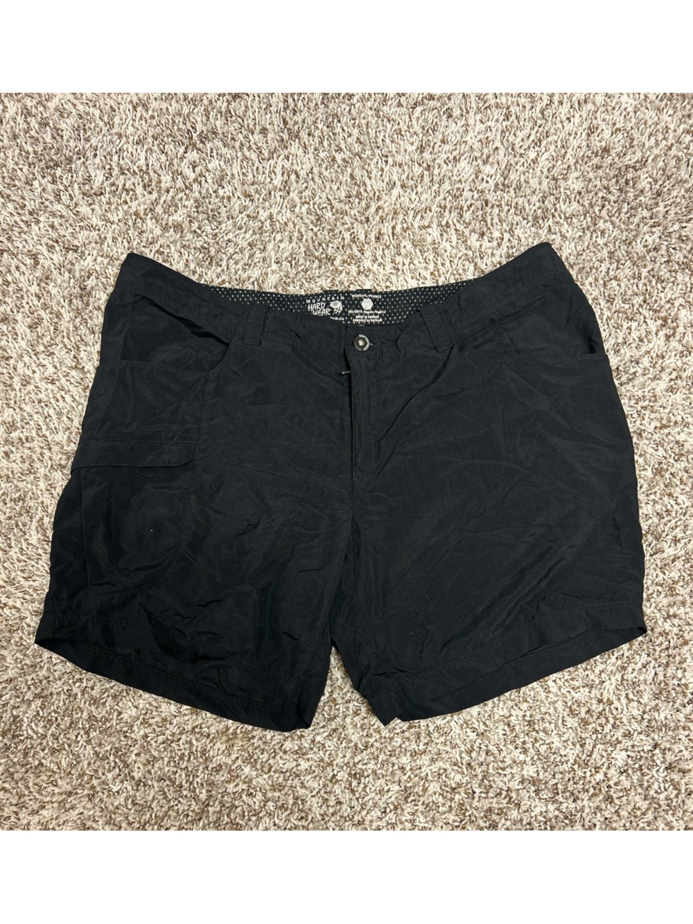 Mountain Hardwear Black Flat-Front Men's Shorts